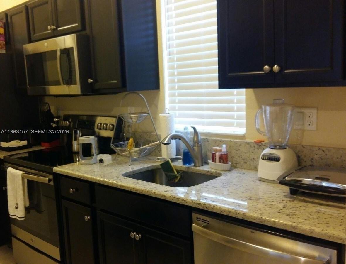 17102 Sw 95th Ter #0 - Photo 5 of 10