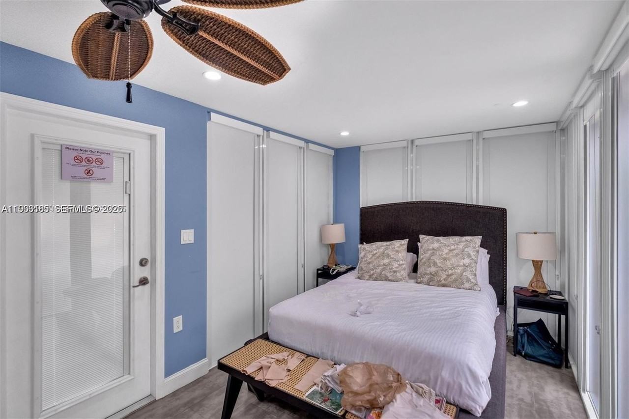 1033 Nw 6th St - Photo 6 of 12