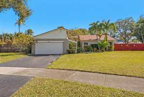 featured image of 3802 Nw 1st Pl