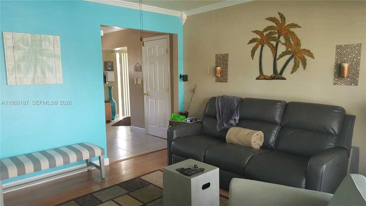 30 Ne 56th St #NA - Photo 3 of 22