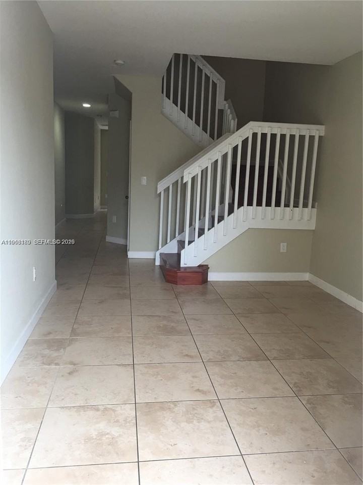 14962 Sw 23rd Way #14962 - Photo 2 of 16