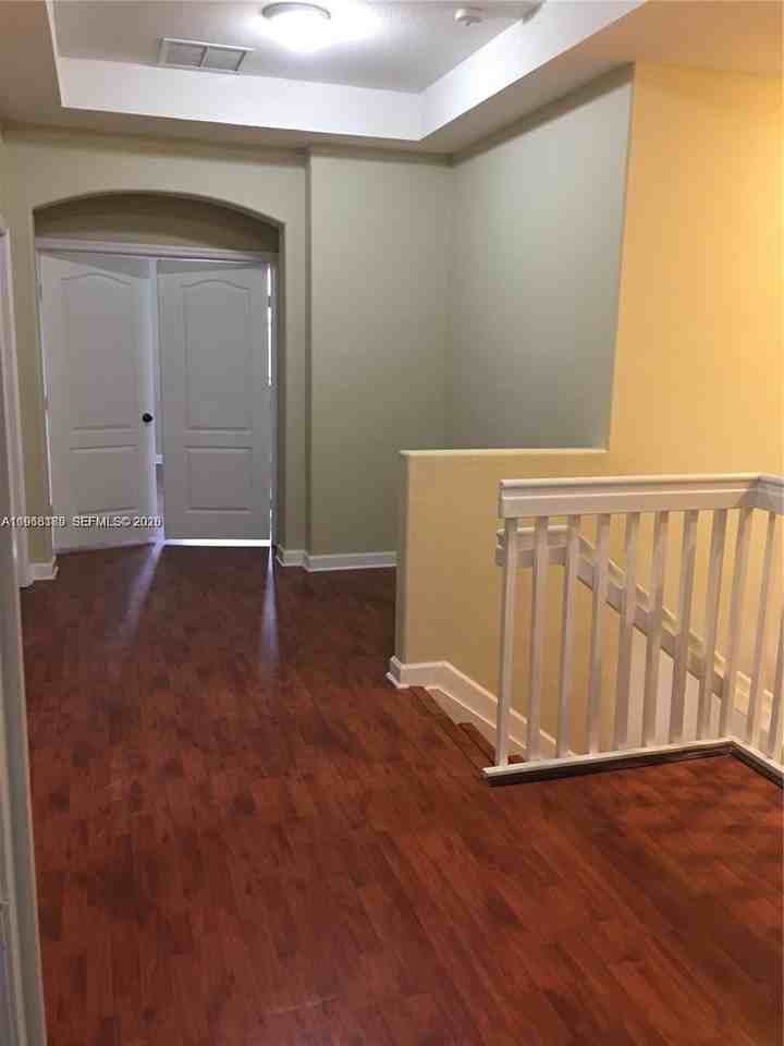 14962 Sw 23rd Way #14962 - Photo 7 of 16