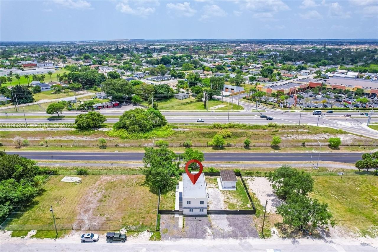 21845 Goulds Ave #202 - Photo 3 of 32