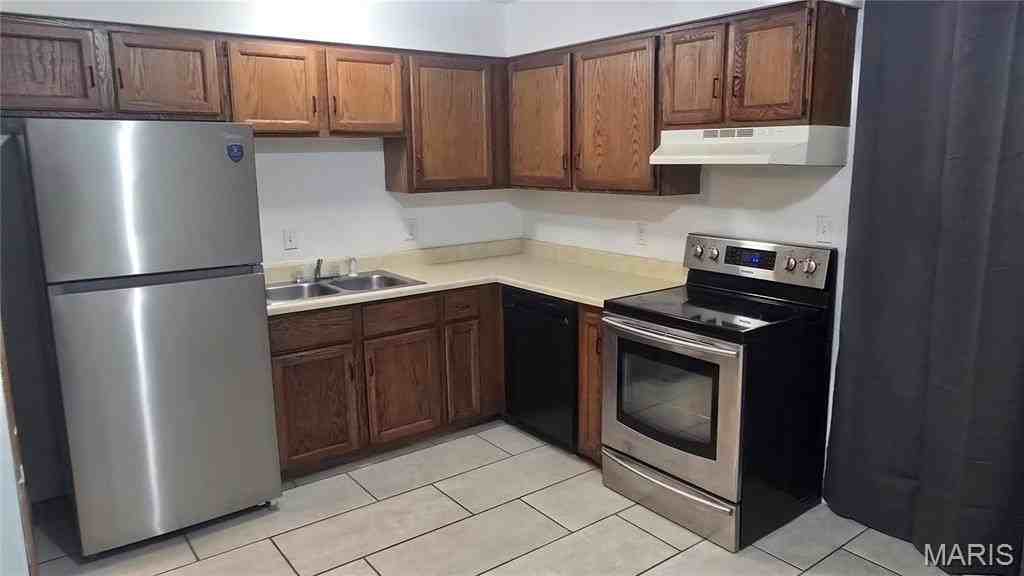 13 Yorkshire Ln #1 - Photo 2 of 10