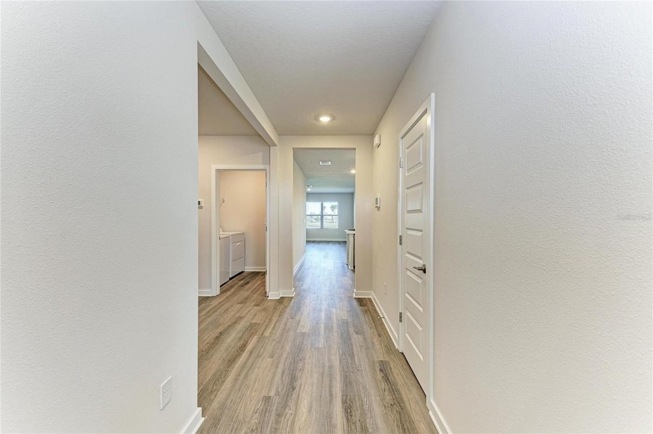 18143 Wheathouse Pl - Photo 6 of 50