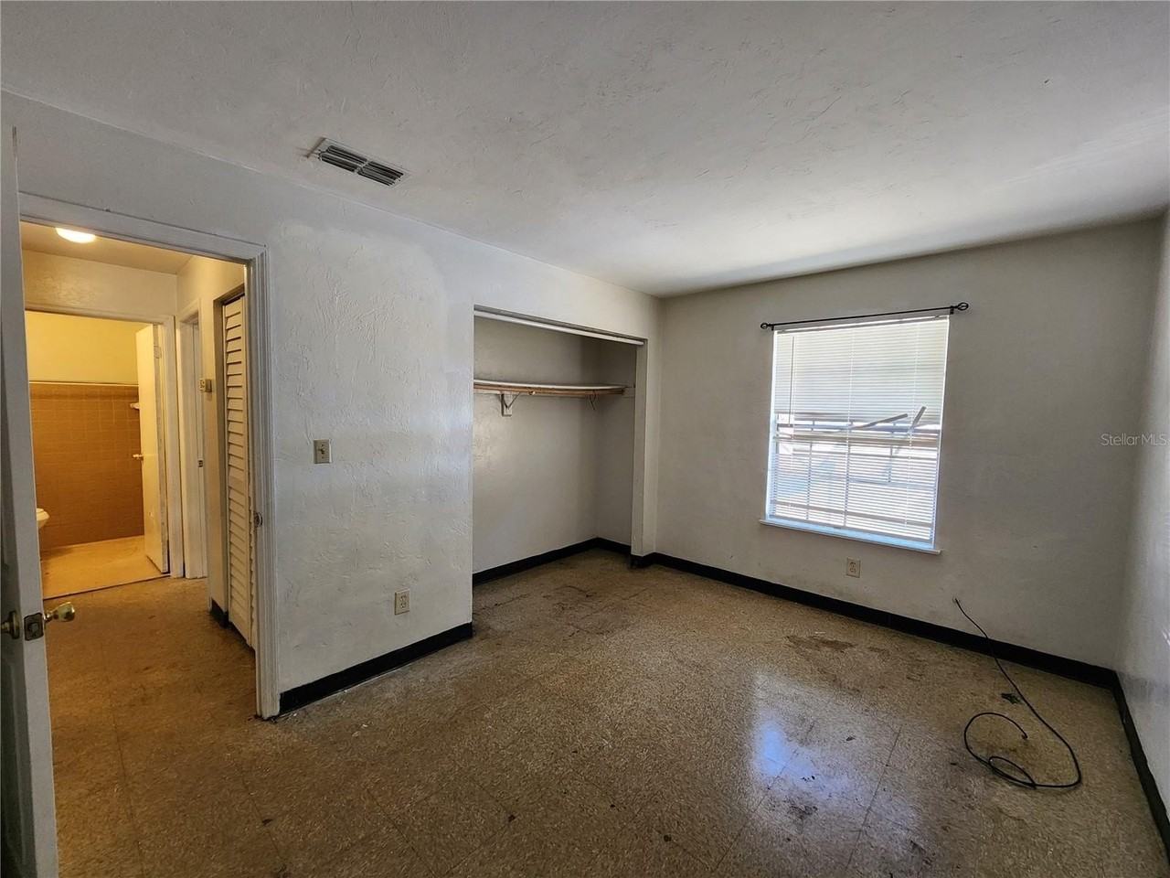 5817 Nw 23rd Ter #3 - Photo 7 of 20