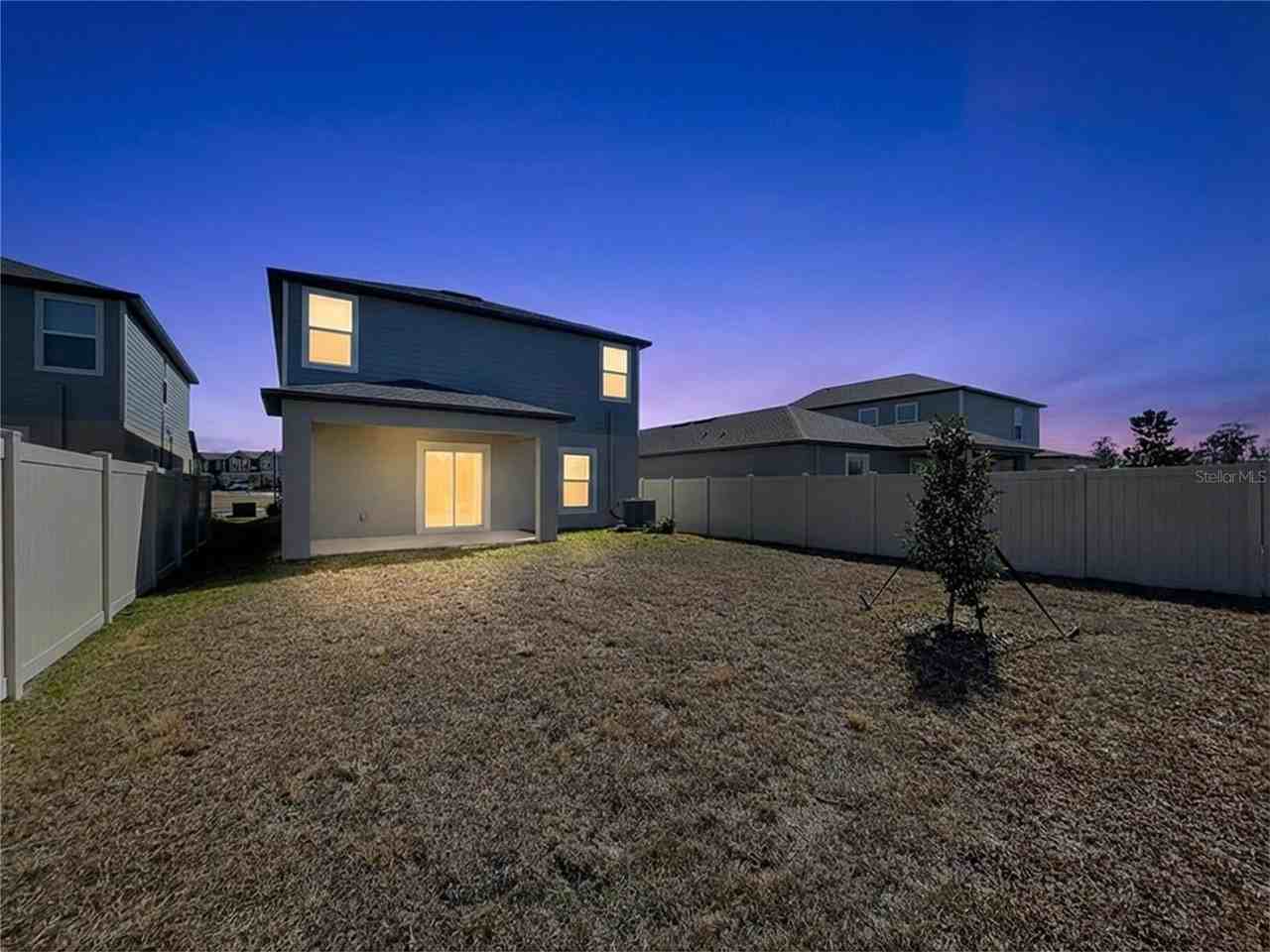 17498 Happytrails St - Photo 7 of 50