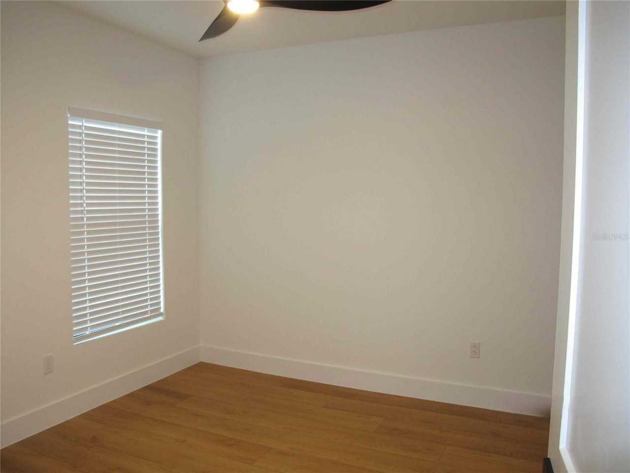 145 W Grant St - Photo 5 of 23