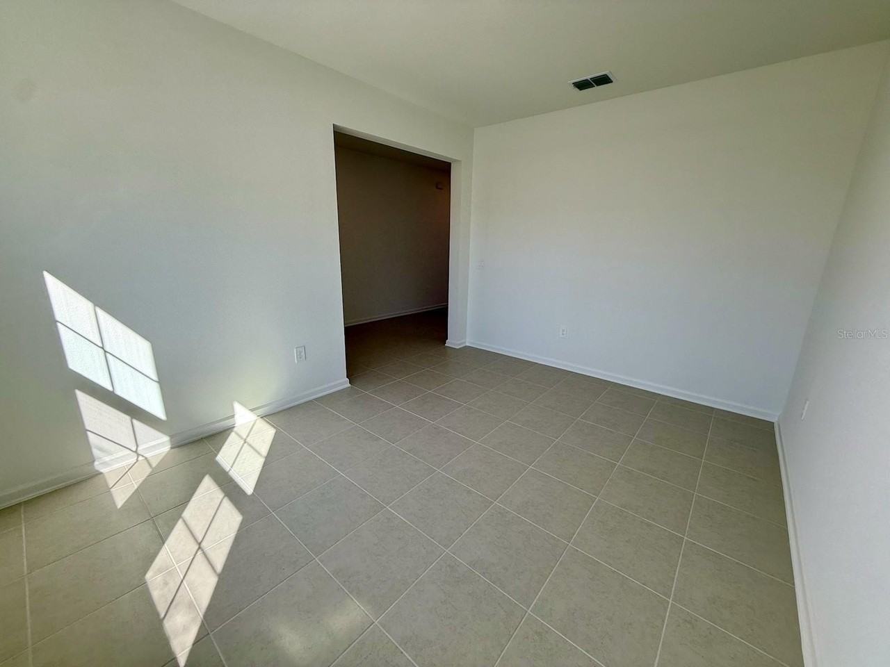 5656 Lemon Grass St - Photo 3 of 30