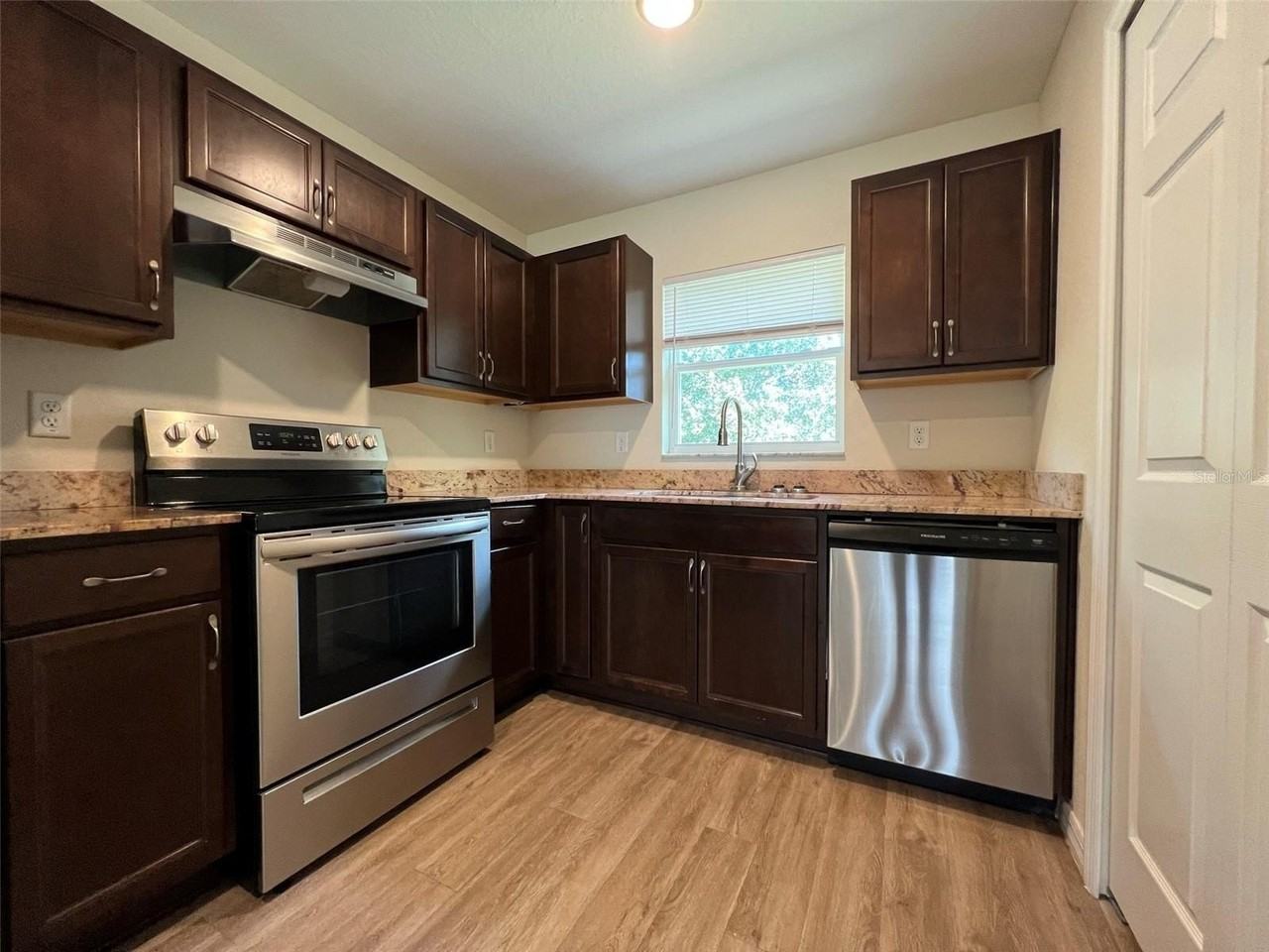 17 Juniper Pass Dr #2 - Photo 2 of 9