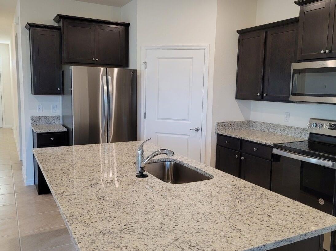 5084 Stokes Way - Photo 6 of 29