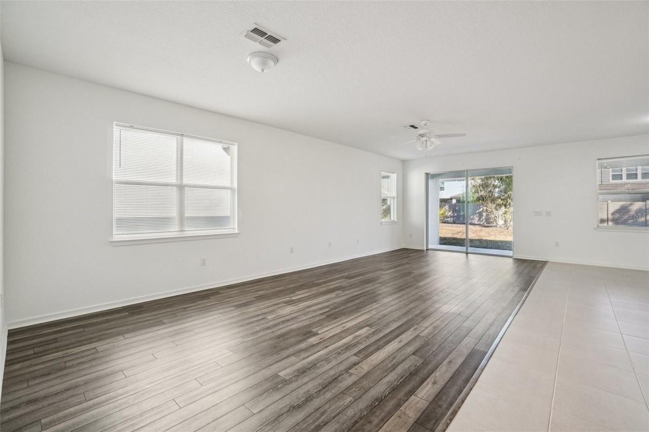 14180 Samoa Hill Ct - Photo 7 of 42