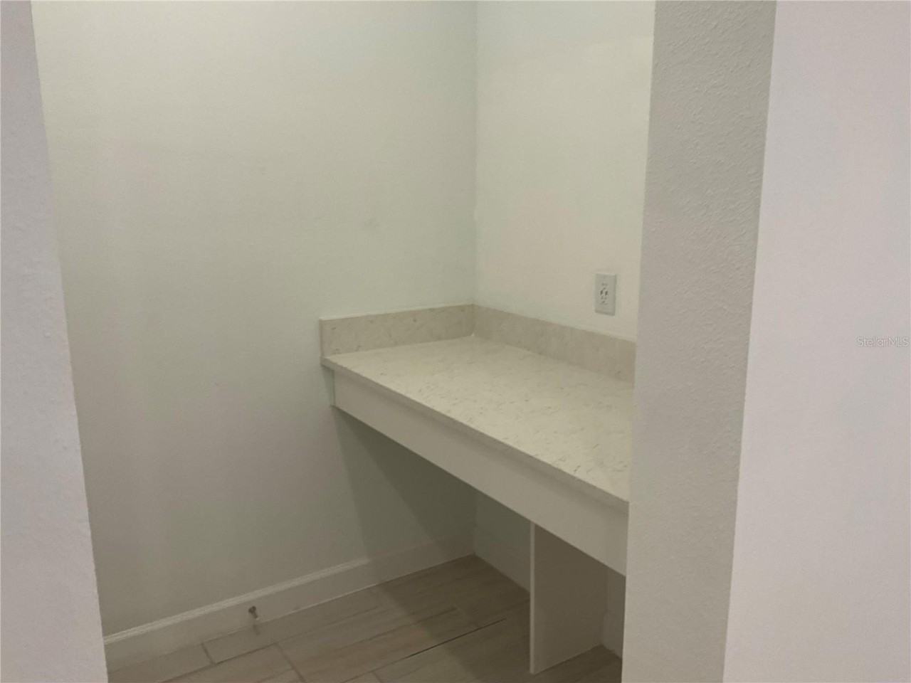 1745 142nd Ter E - Photo 6 of 15