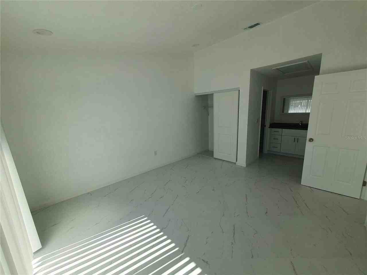 1847 Orange Boulevard Way - Photo 6 of 8