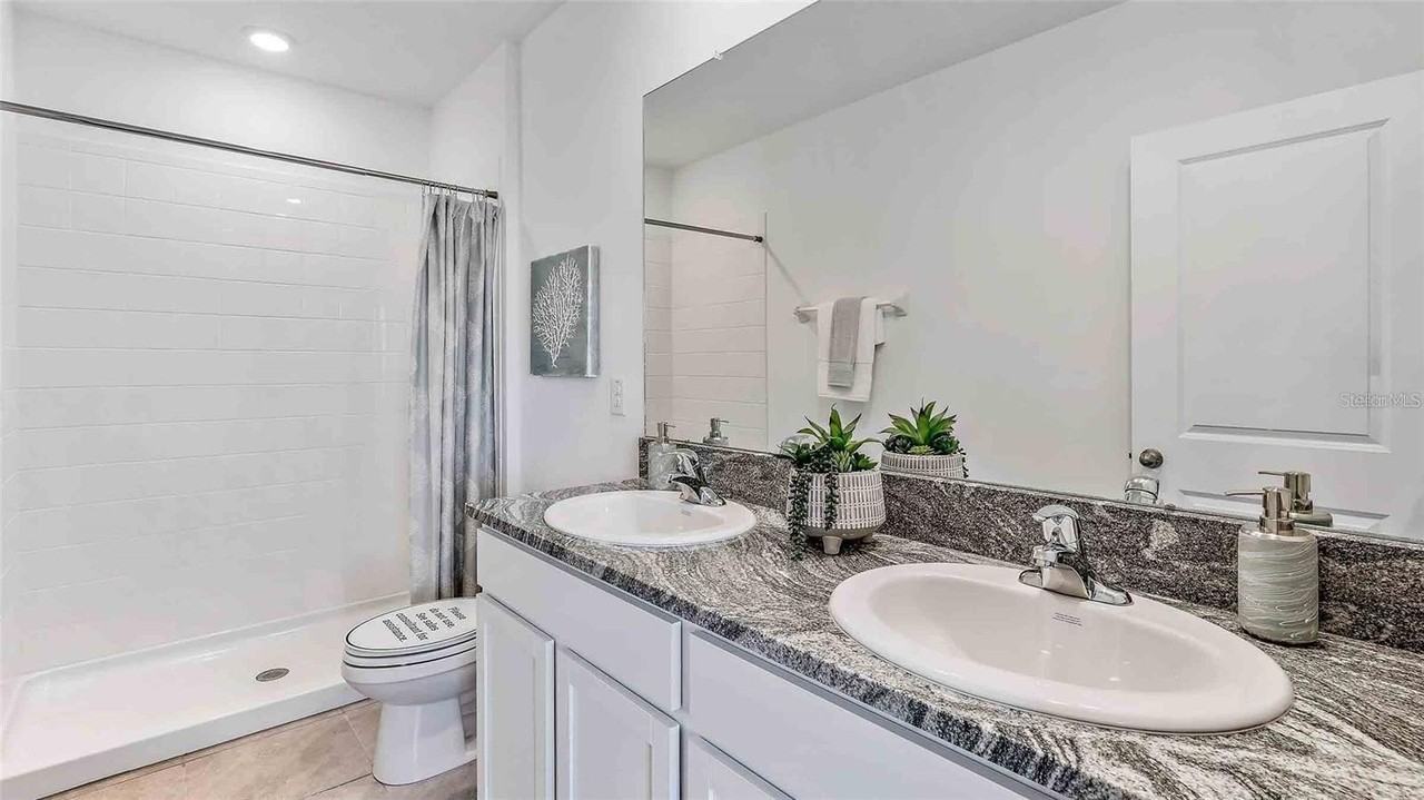 32920 Pez Landing Ln - Photo 7 of 22