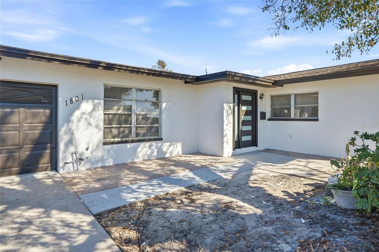 1801 62nd Ter S - Photo 3 of 32