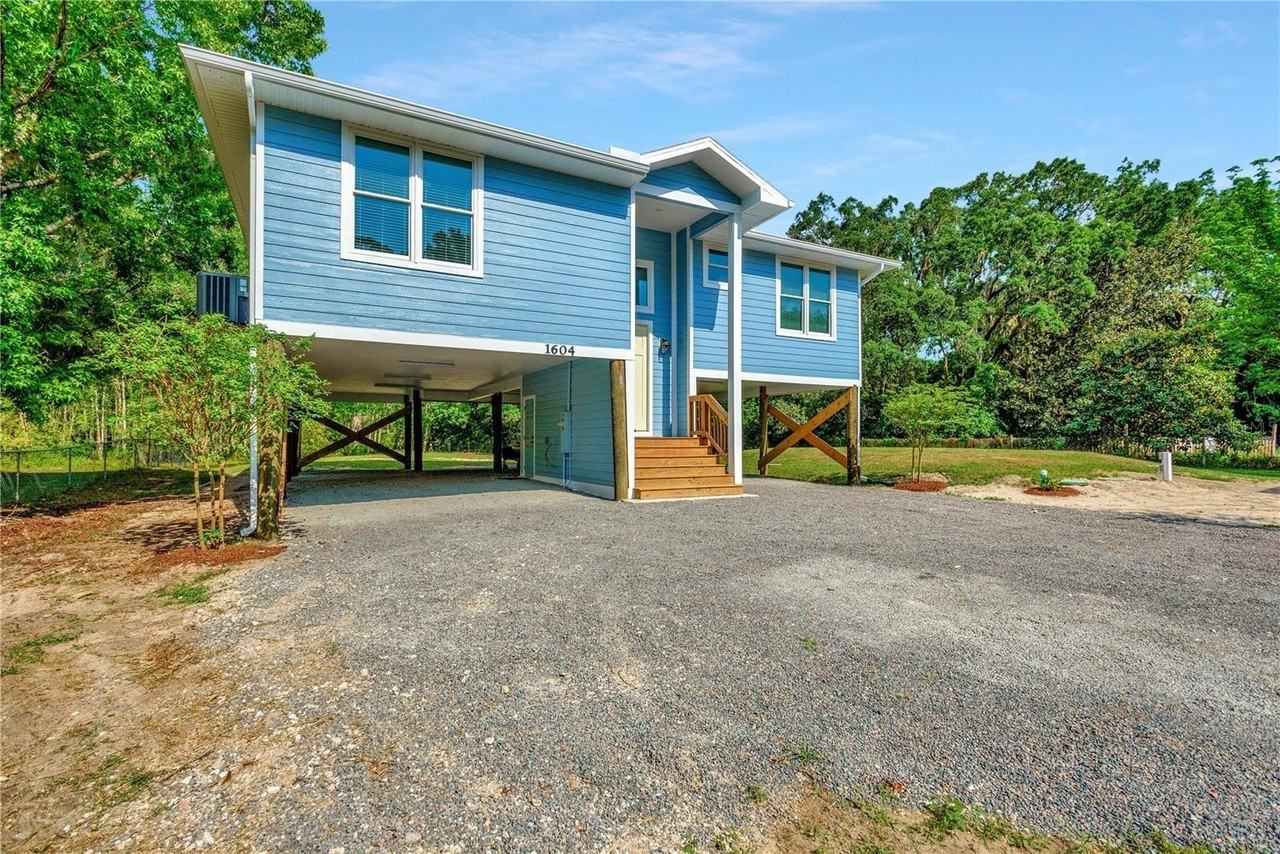 1604 Rowland Dr - Photo 2 of 40