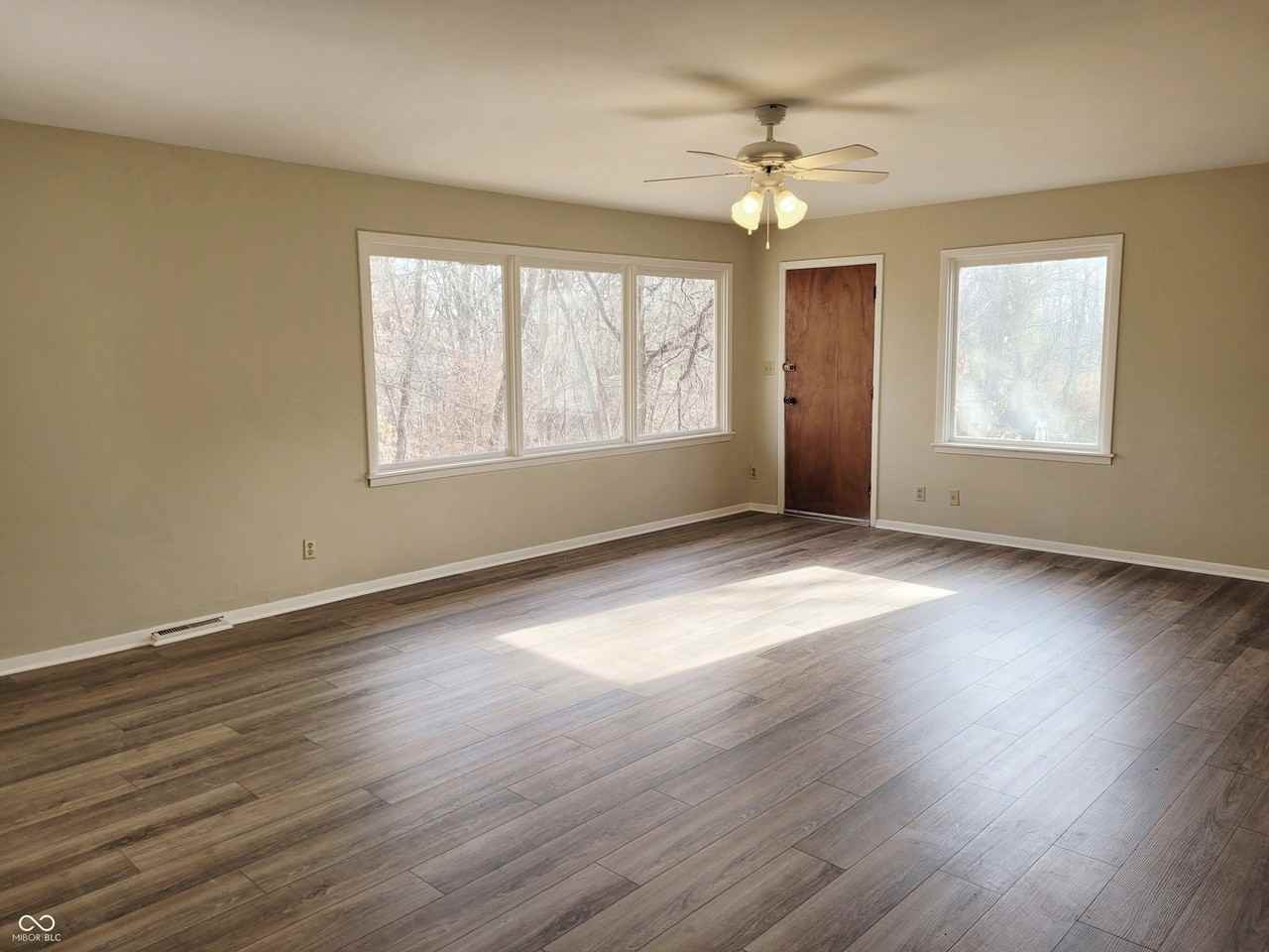 1130 Tuck A Way Ridge Ln - Photo 4 of 27