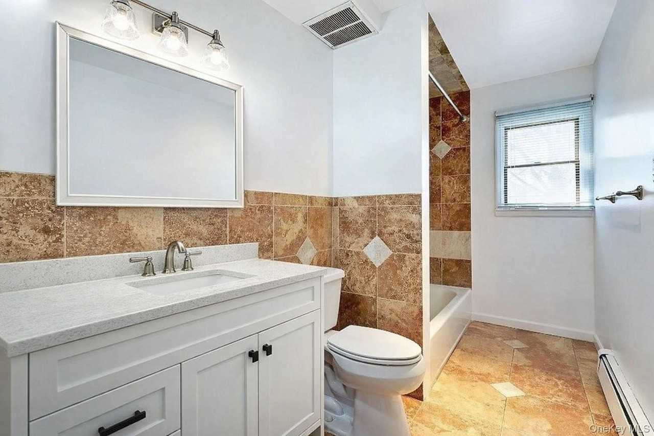 82A 5th Ave Apt 1 #1 - Photo 6 of 12