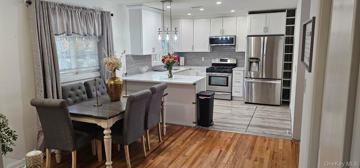 featured image of 1 Blackford Ave