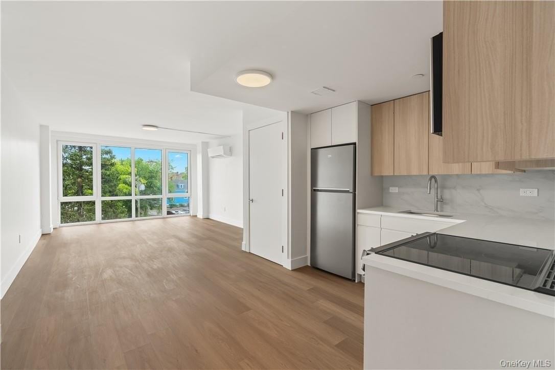 10 Lyon Pl Unit 503/5c #503-5C - Photo 3 of 17