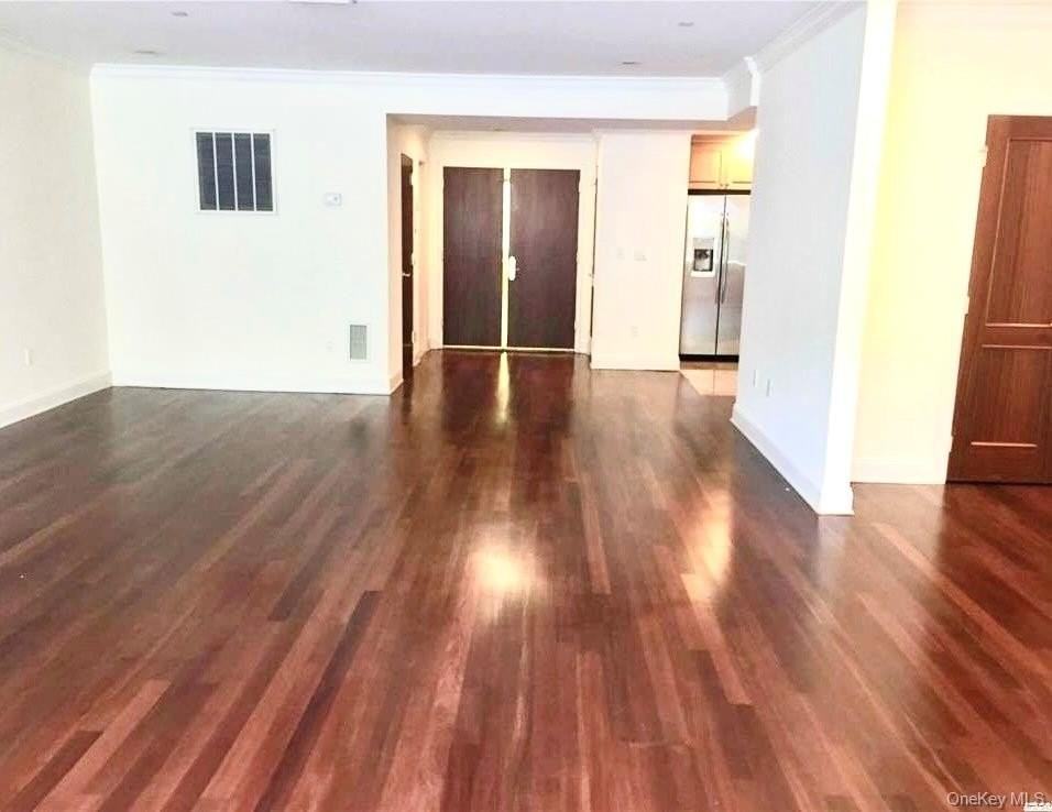 171 Great Neck Rd Apt 1a #1A - Photo 3 of 18