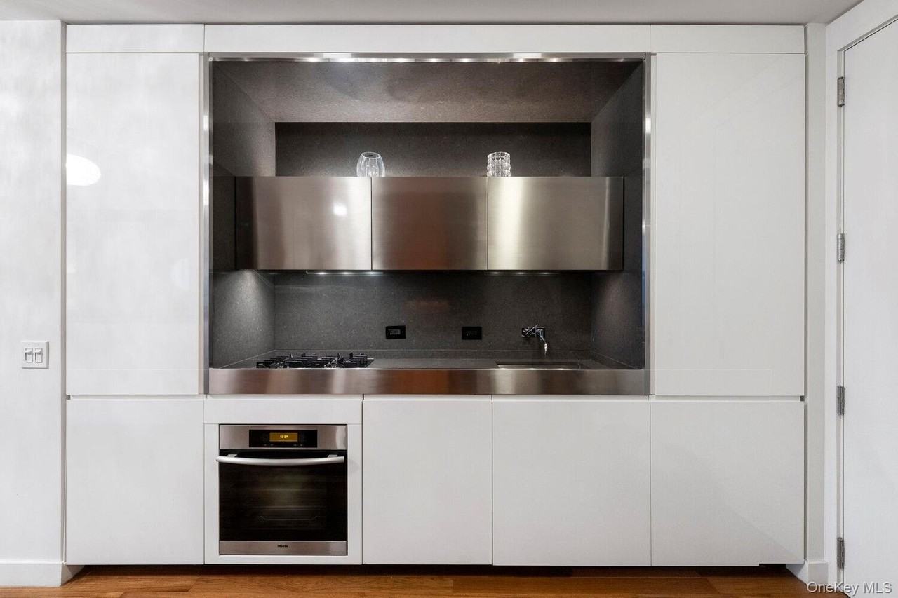 15 William St Apt 9f #9F - Photo 3 of 9