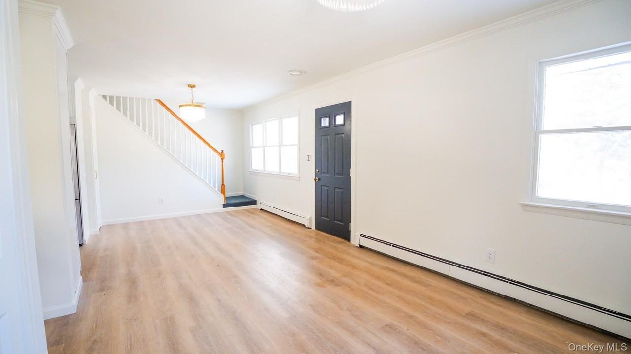 5 Pearsall Pl - Photo 3 of 9