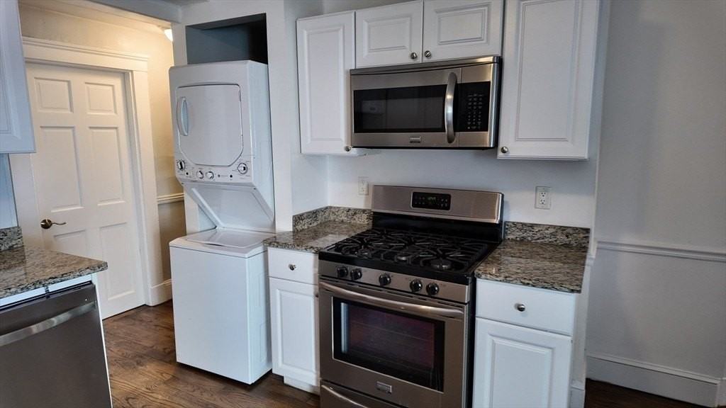 294 Windsor St Unit 2 #2 - Photo 2 of 13