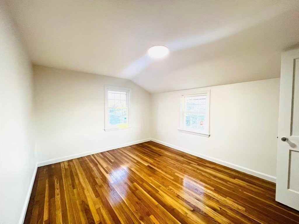 43 Hilma St - Photo 5 of 7