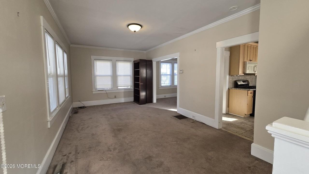 16 Colfax St - Photo 2 of 15