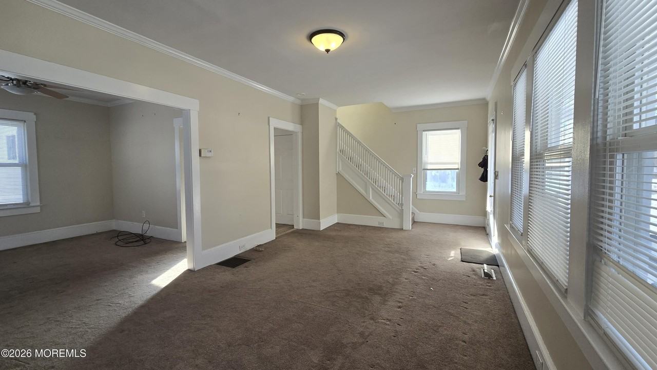 16 Colfax St - Photo 3 of 15