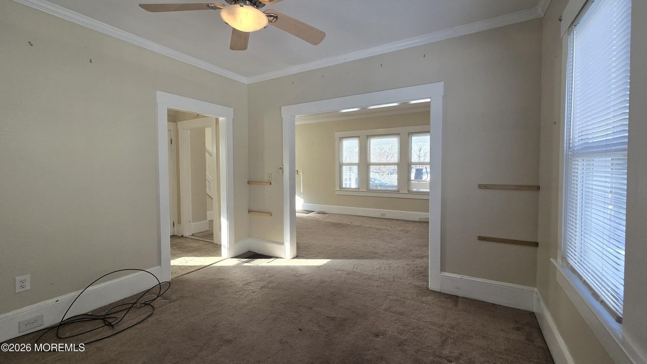 16 Colfax St - Photo 6 of 15