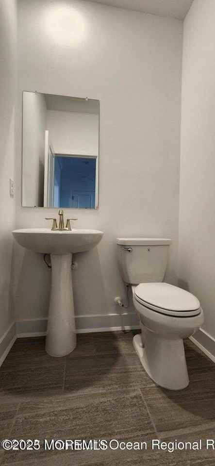 3105 Aviator Ave - Photo 3 of 25