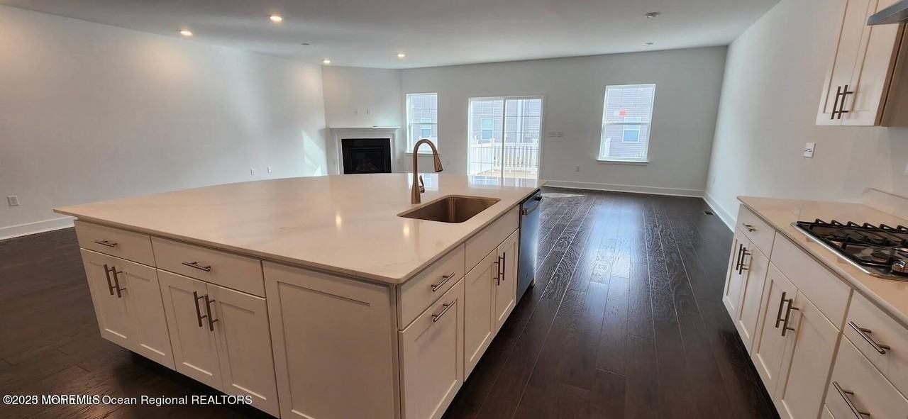 3105 Aviator Ave - Photo 7 of 25