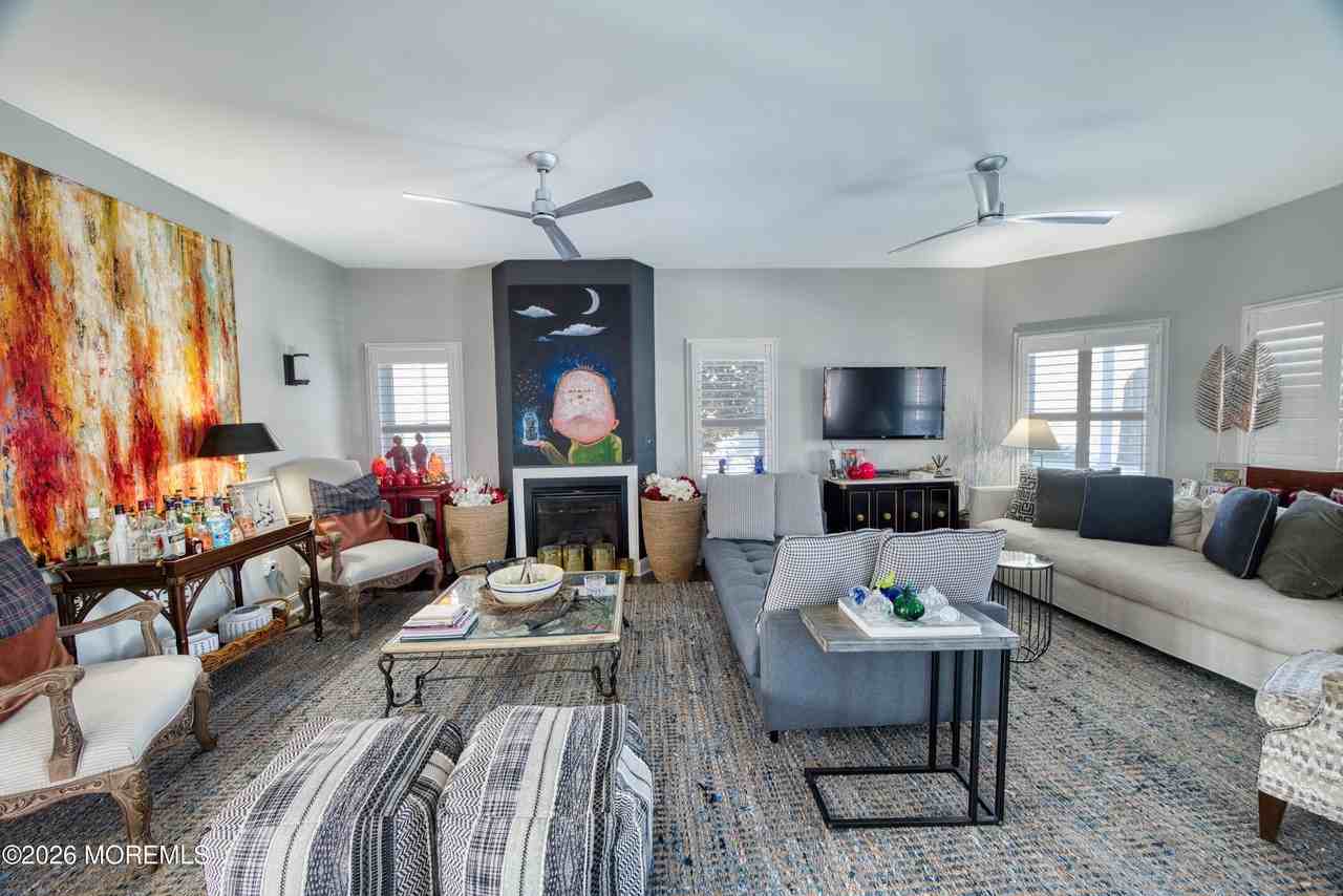 1210 3rd Ave - Photo 3 of 22