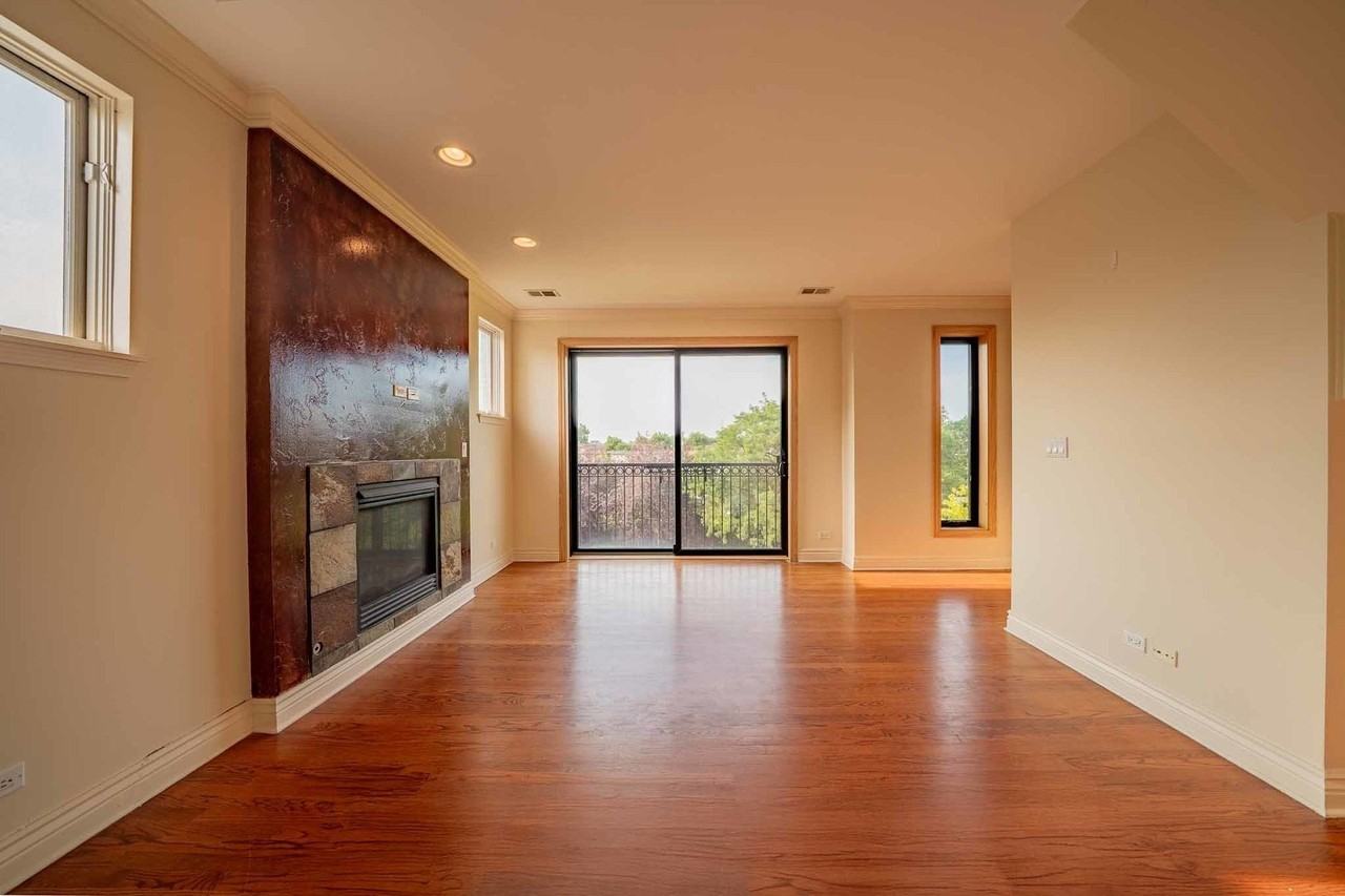 3123 W Washington Blvd Apt 3 #3 - Photo 4 of 24