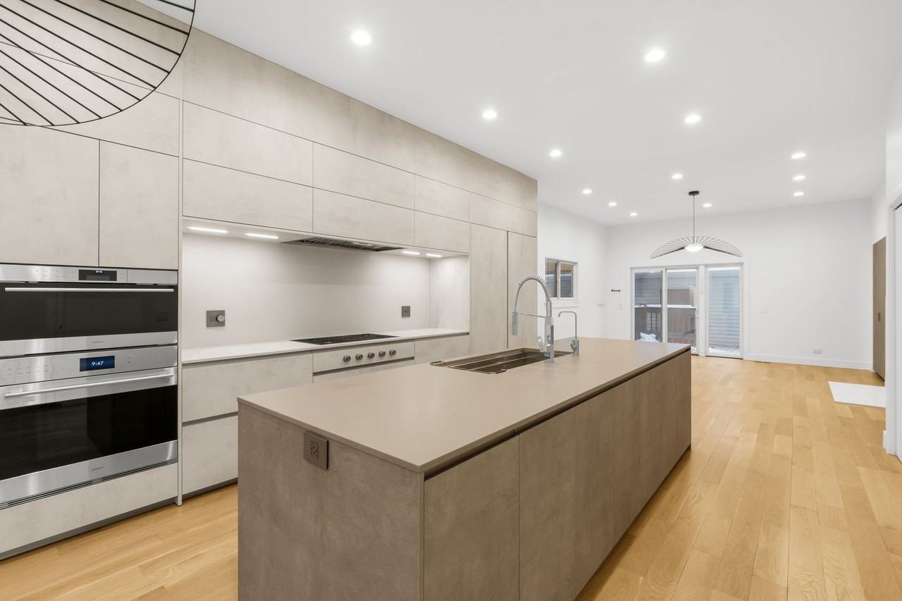 1618 W Pierce Ave - Photo 4 of 31