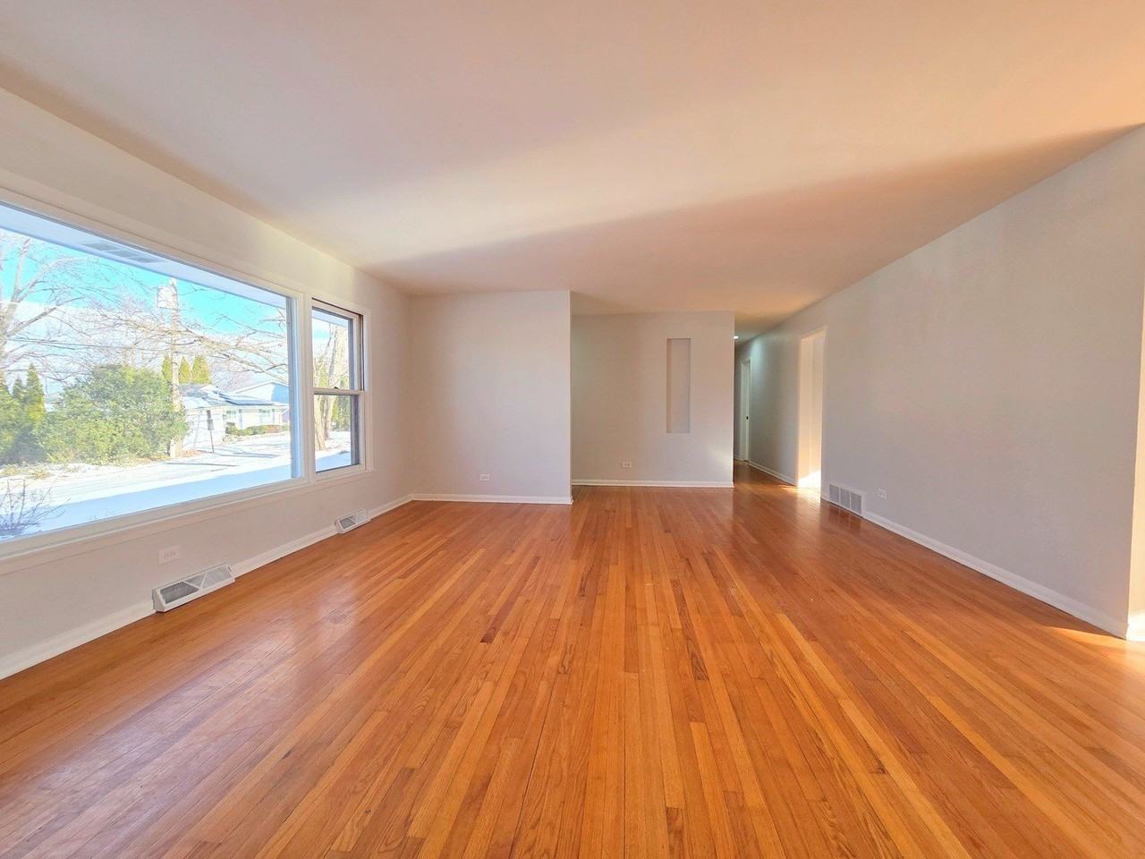 29 E Lake Shore Dr - Photo 5 of 42