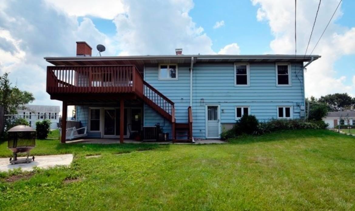 1200 Glen Ln - Photo 2 of 31