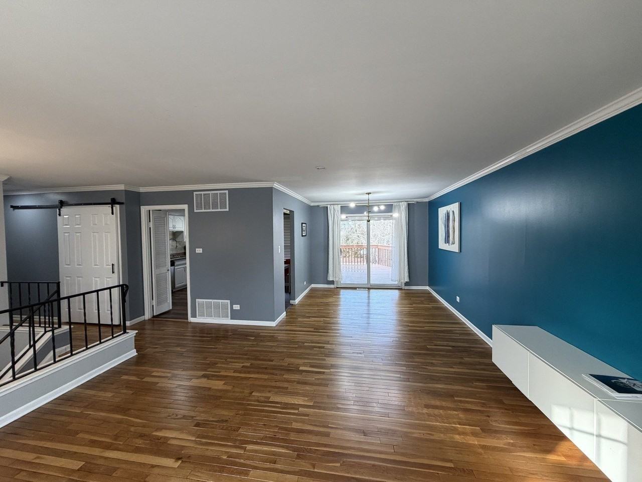 1200 Glen Ln - Photo 7 of 31