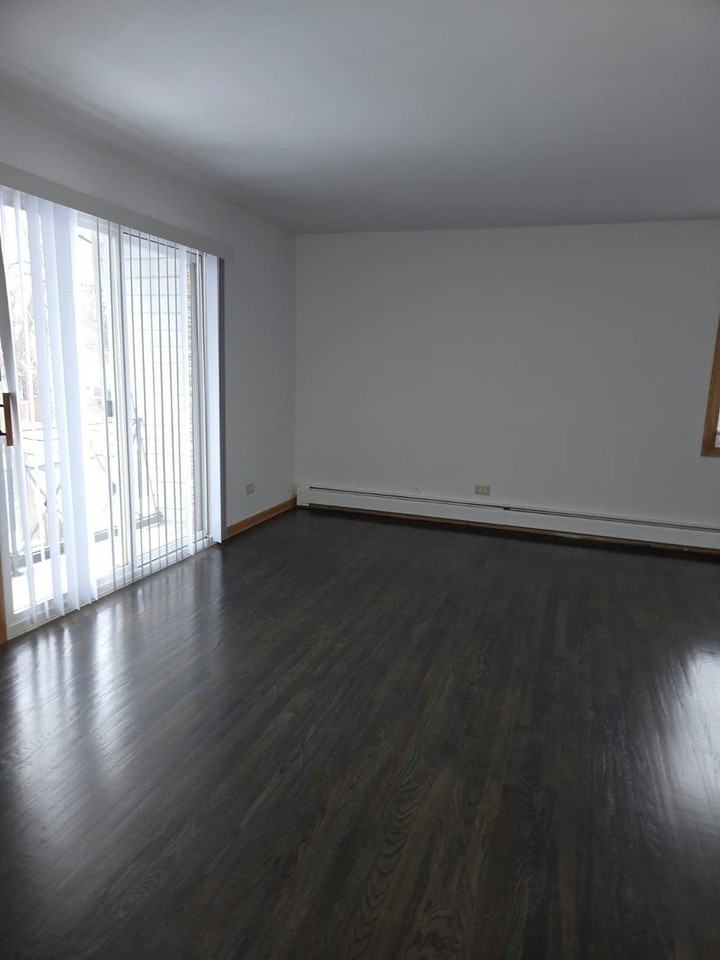 6146 N Melvina Ave Unit 2 #2 - Photo 5 of 12