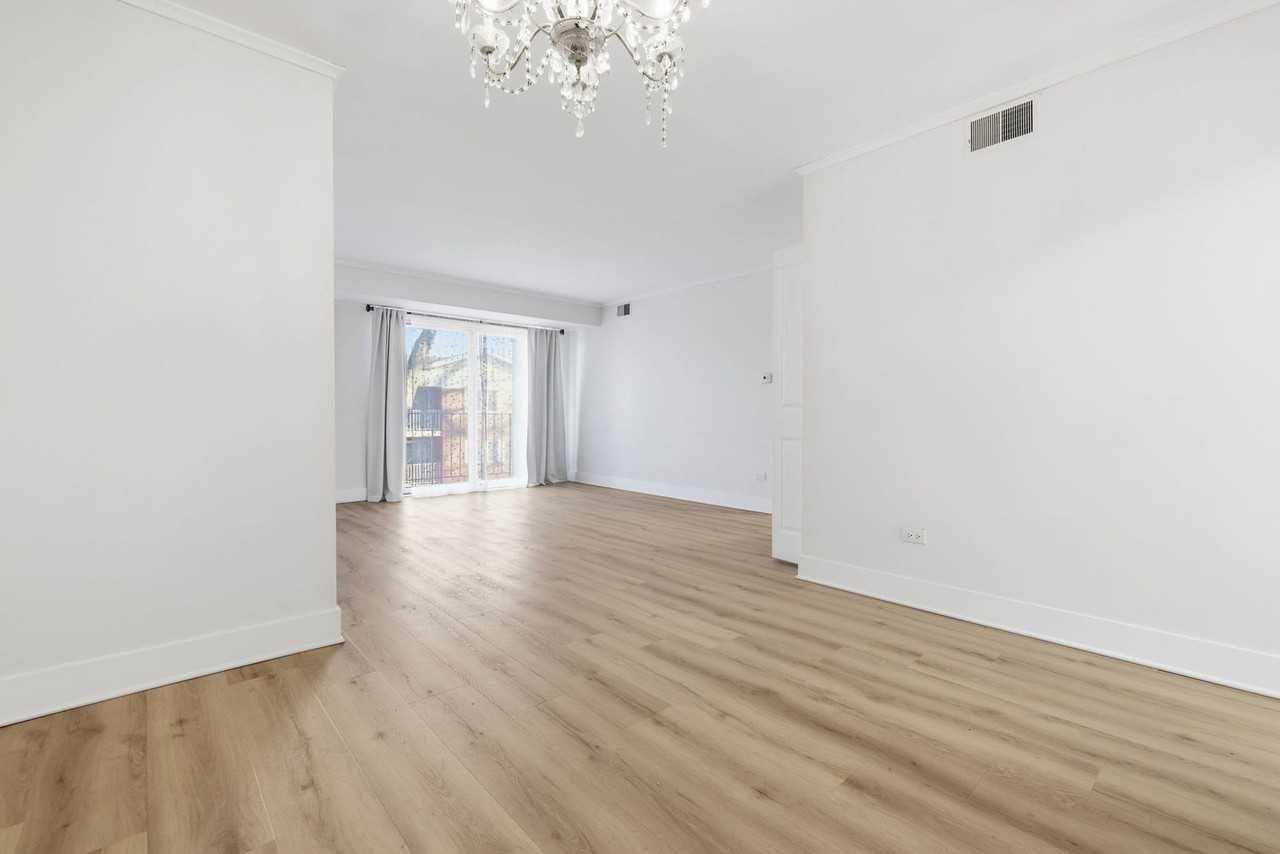 382 Oak Trails Rd Apt 301 #301 - Photo 4 of 24