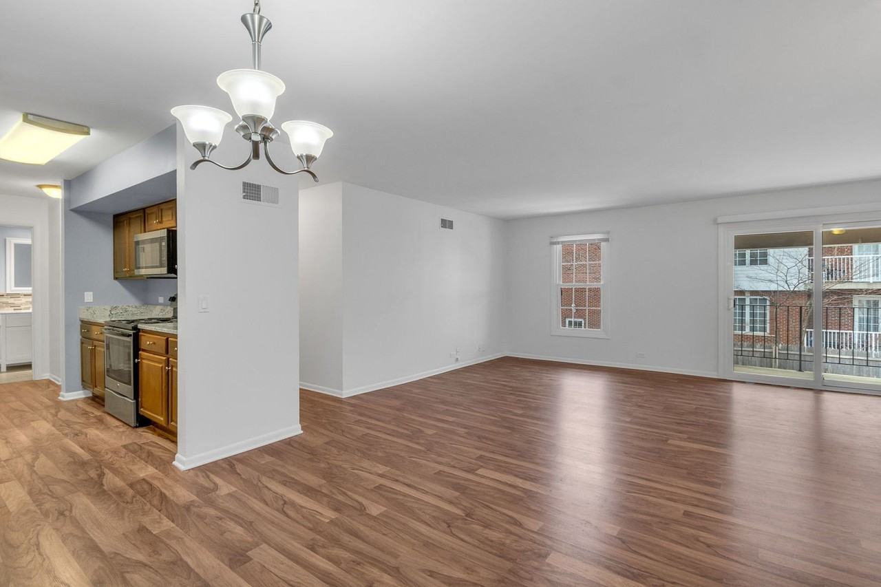 520 Shorely Dr Apt 201 #201 - Photo 5 of 22