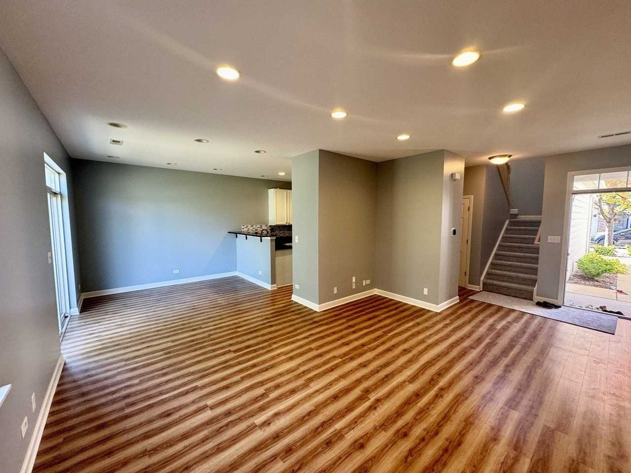 423 Acushnet St Unit 423 #423 - Photo 2 of 15