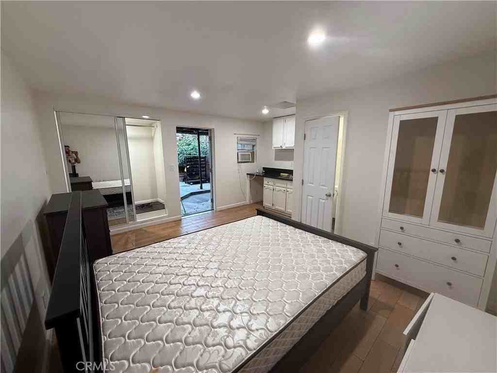 6186 Springvale Dr - Photo 6 of 10