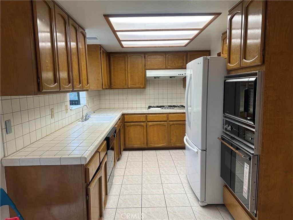 9714 Richmond Way - Photo 5 of 15