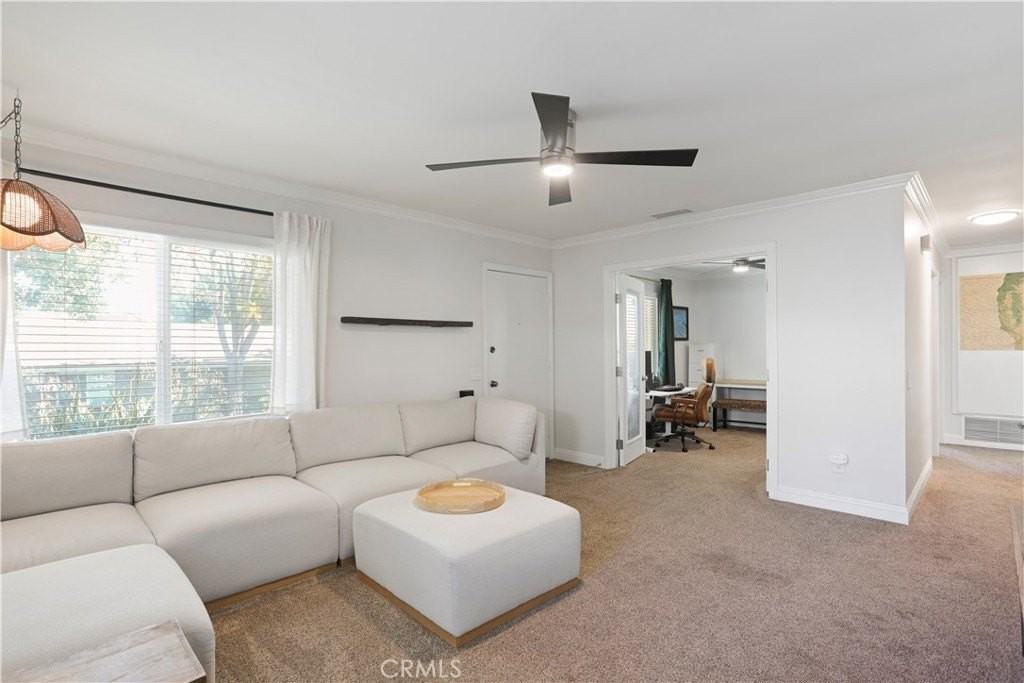 1619 Carmel Cir W - Photo 6 of 35