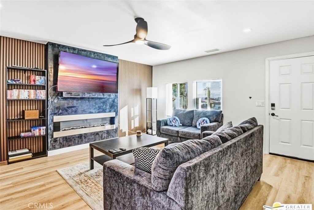 66054 1st St - Photo 4 of 14