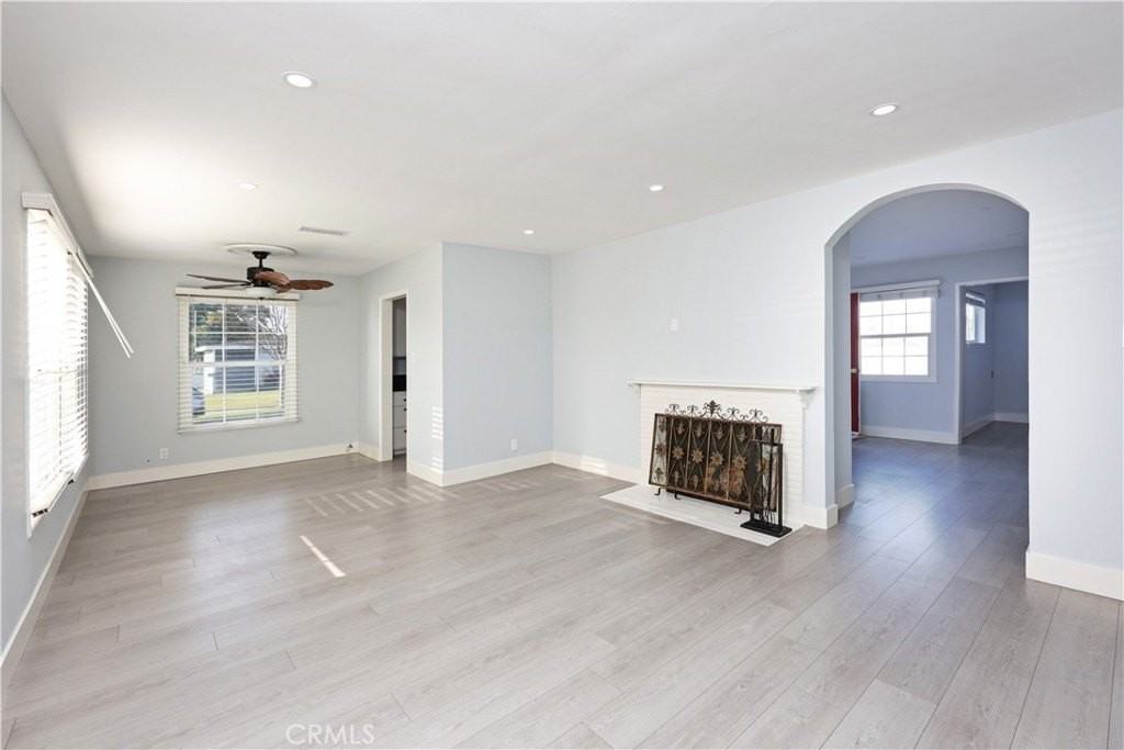 7927 Brookmill Rd - Photo 4 of 25